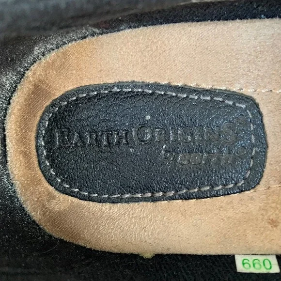 Earth Origins Derby Black Almond-toe Block Heel Slip-on Shooties Women size US 9 - Picture 9 of 9